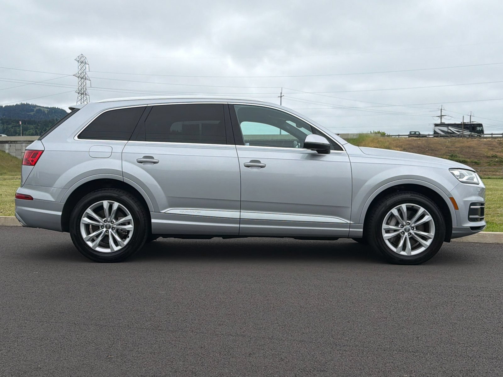 Used 2019 Audi Q7 3.0T Premium AWD/4WD image 2