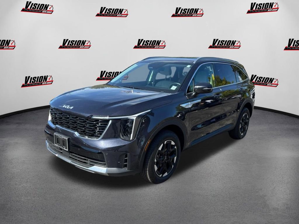 Certified 2025 Kia Sorento S image 1