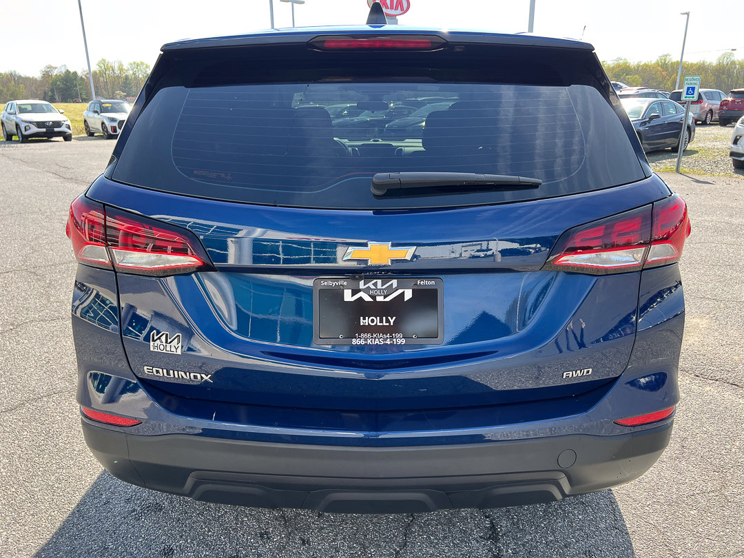 Used 2023 Chevrolet Equinox LS image 4