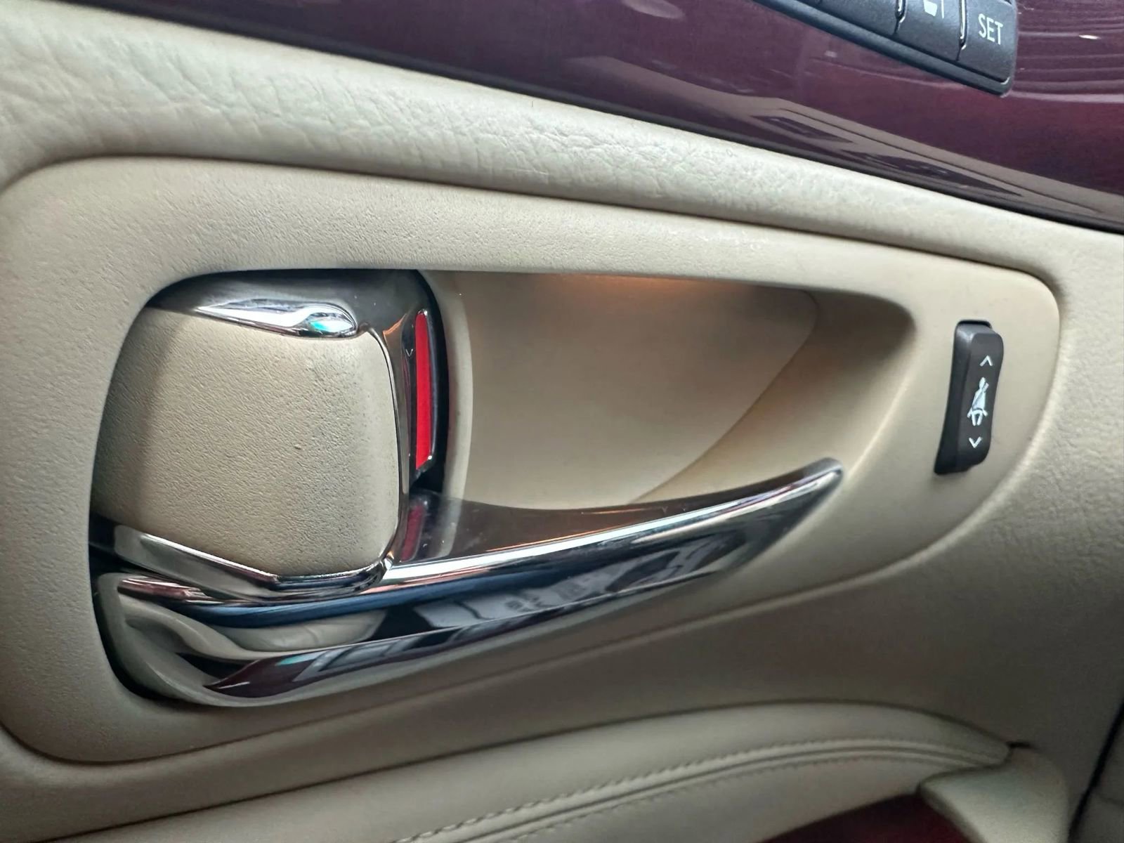 Used 2012 Lexus LS 460 AWD image 25