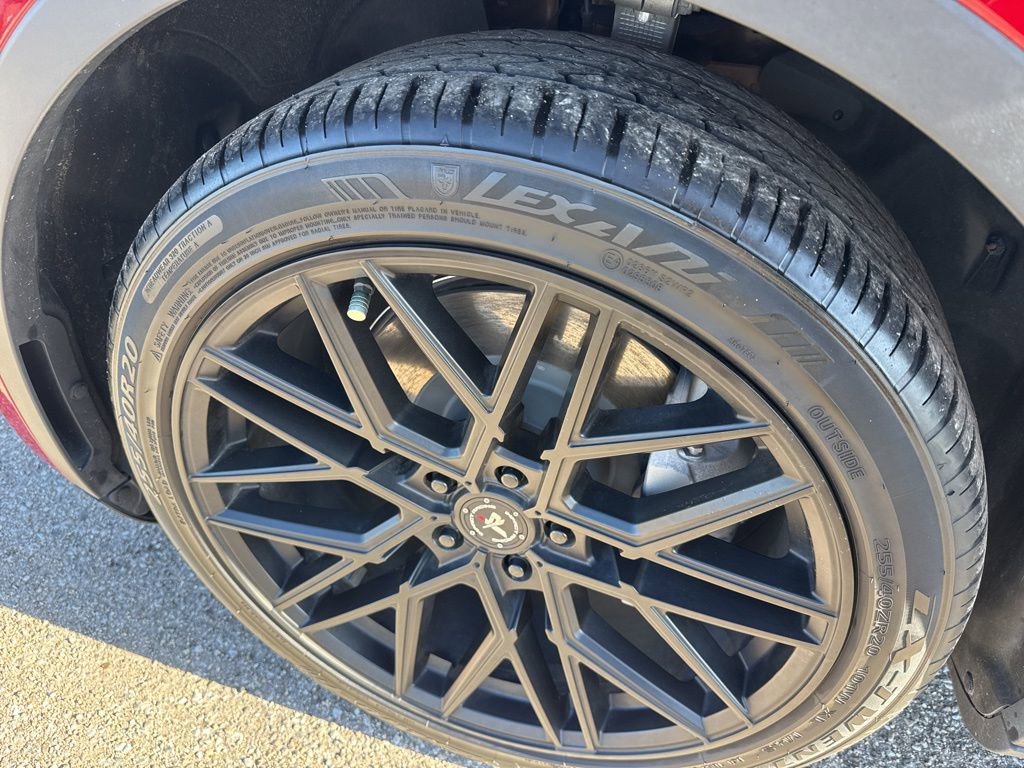 Used 2022 Tesla Model Y Long Range image 10