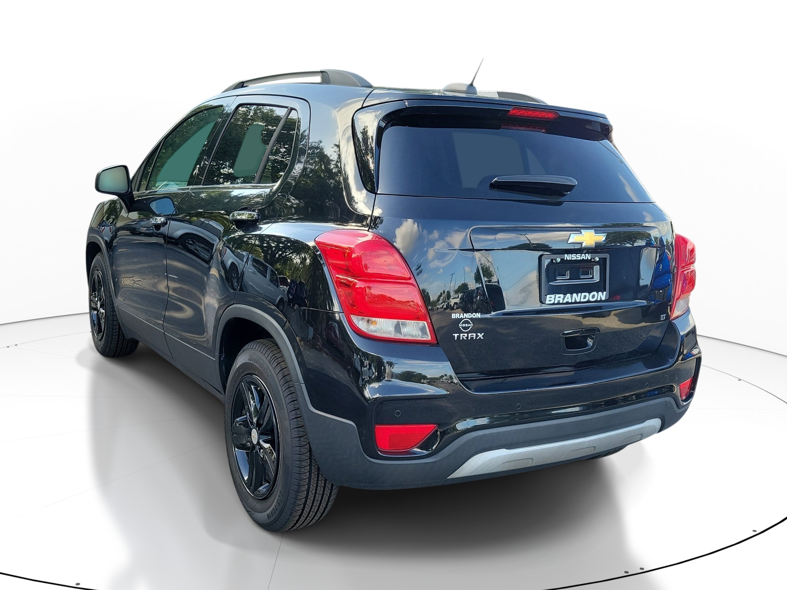Used 2020 Chevrolet Trax LT w/ Driver Confidence Package FWD image 5