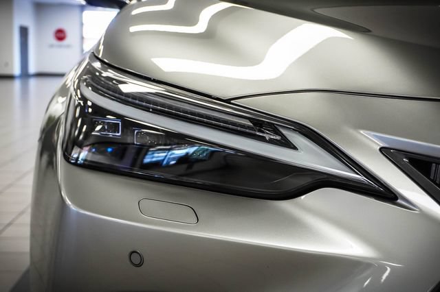 Certified 2025 Lexus NX 450h+ AWD w/ Accessory Package (Z2) image 29