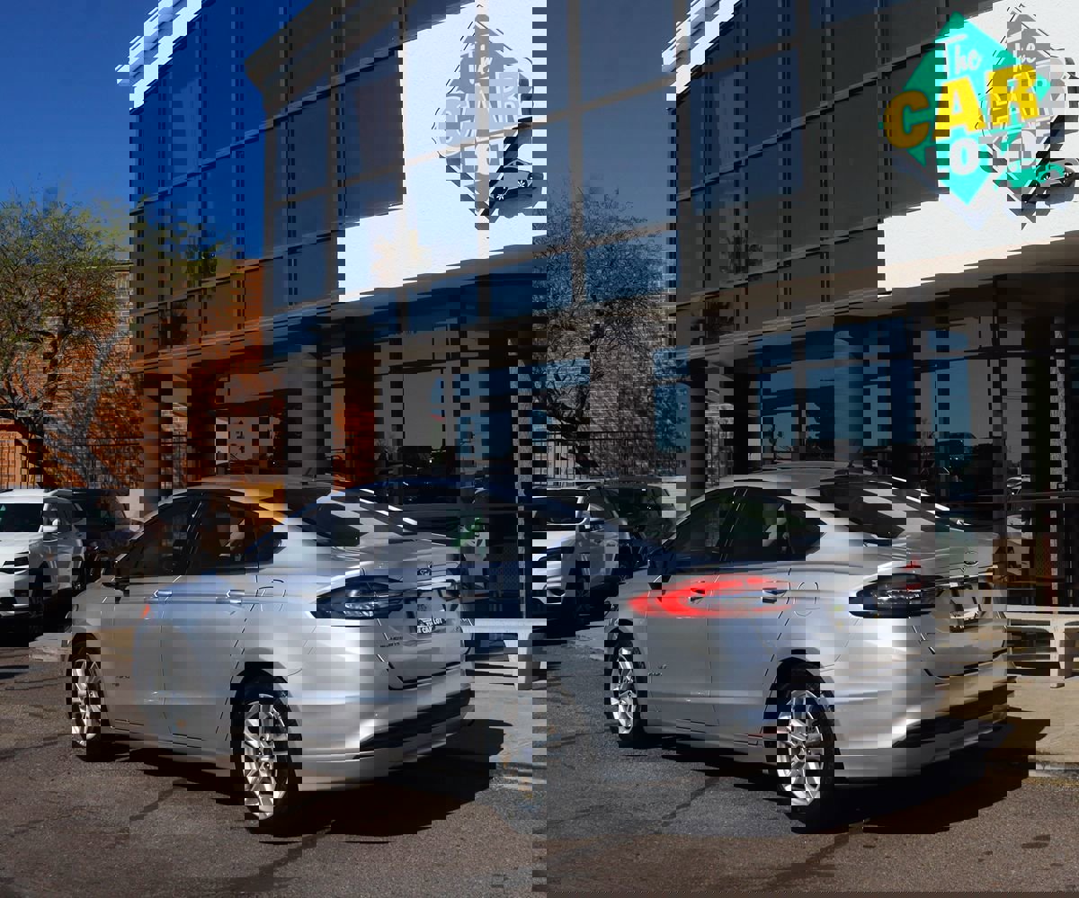 Used 2018 Ford Fusion S image 9