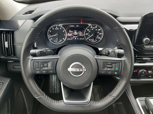 Used 2024 Nissan Pathfinder SV FWD image 37