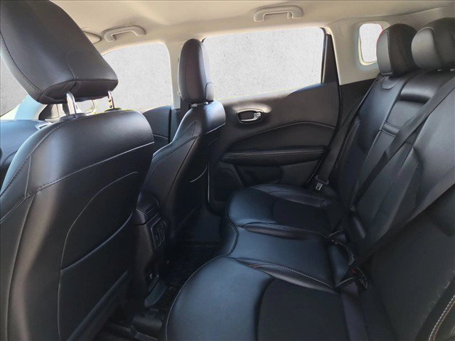 Used 2020 Jeep Compass Latitude AWD/4WD image 18