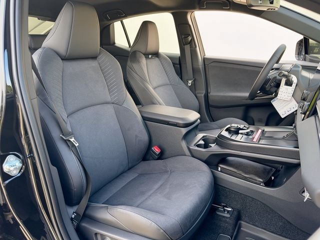 New 2026 Toyota C-HR AWD/4WD image 31