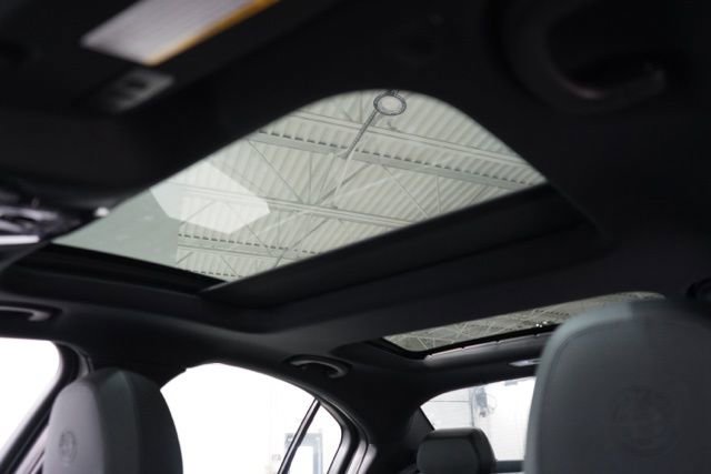 New 2025 Alfa Romeo Giulia AWD image 17