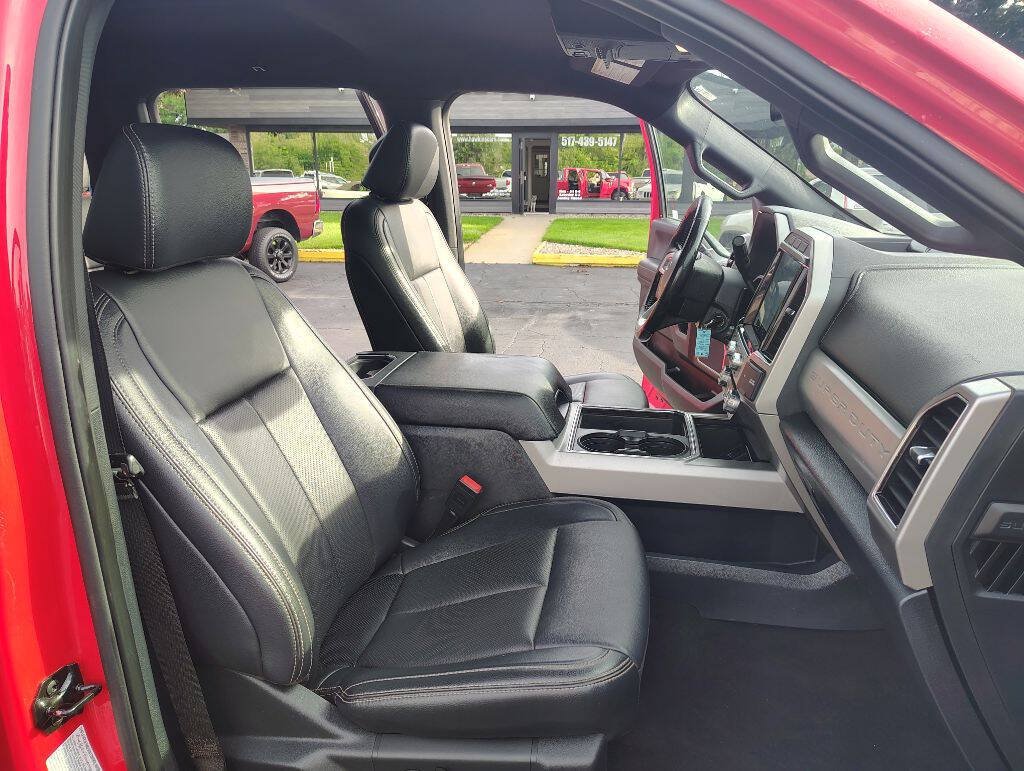 Used 2022 Ford F350 Lariat w/ Chrome Package AWD/4WD image 23