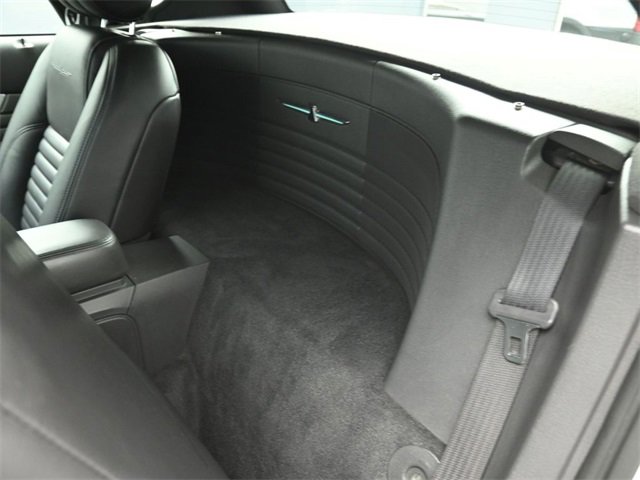 Used 2002 Ford Thunderbird image 18