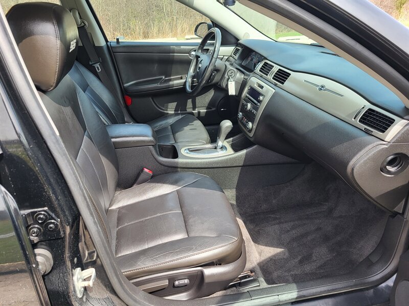 Used 2008 Chevrolet Impala SS w/ Convenience Package image 12