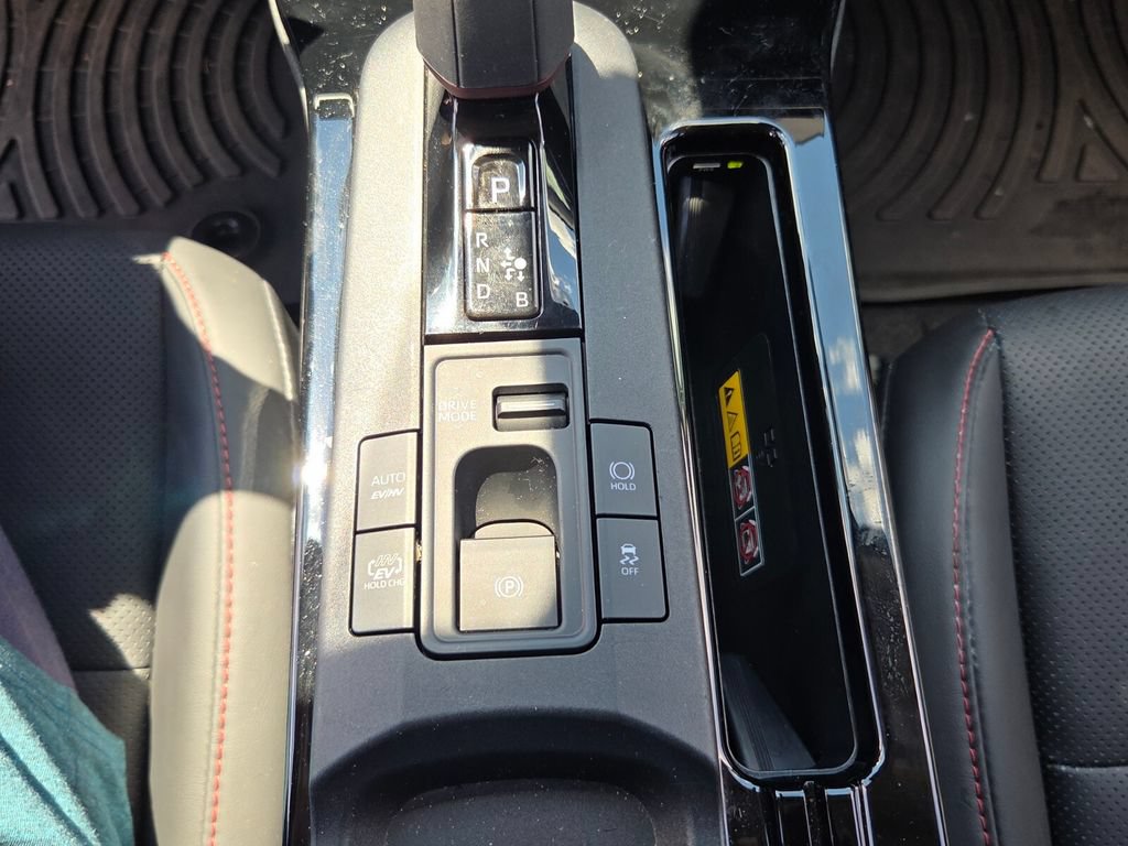 Used 2025 Toyota Prius Plug-In Hybrid w/ Limited Premium Package FWD image 19