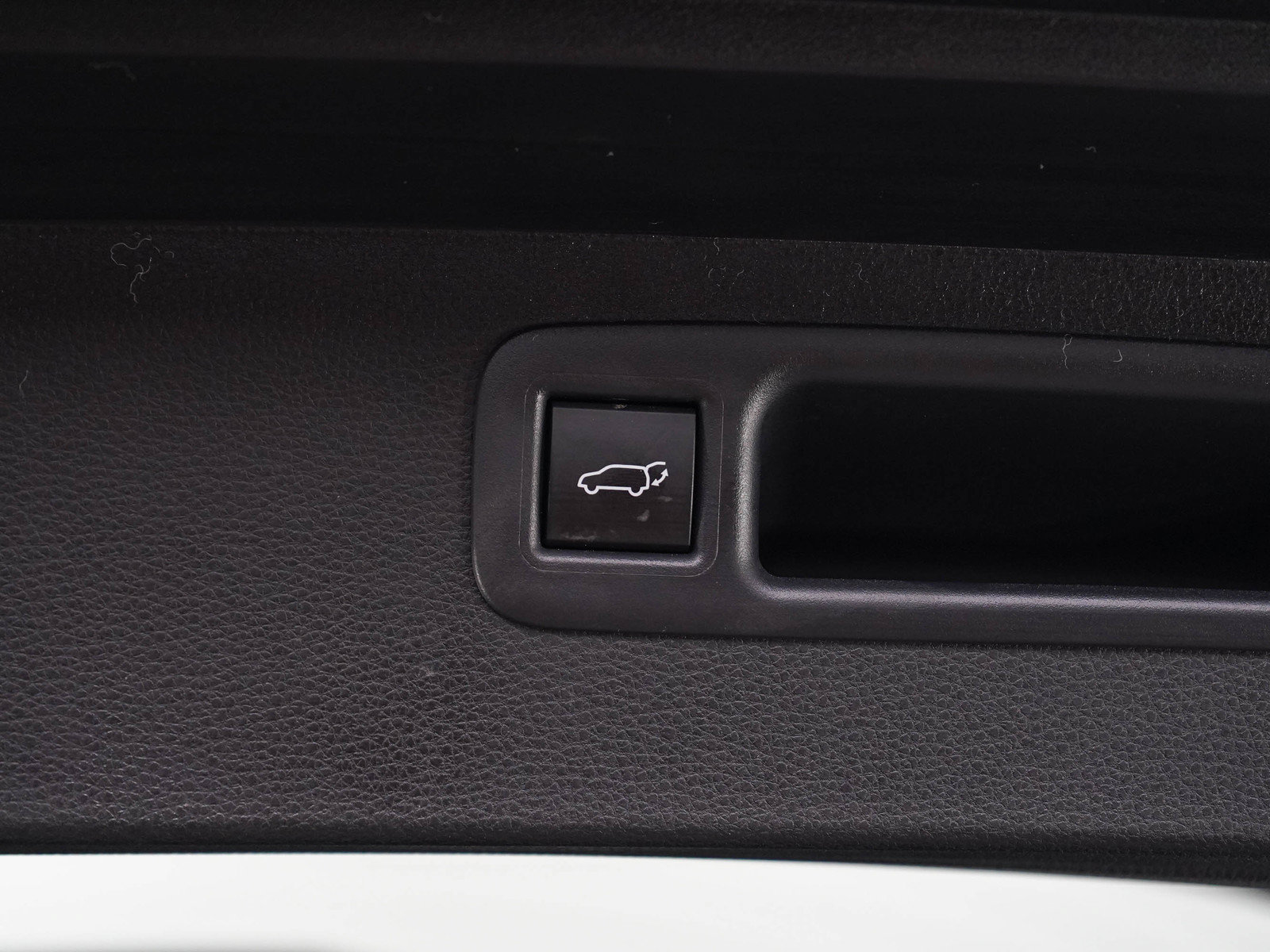 Used 2025 Toyota Highlander Platinum AWD/4WD image 17
