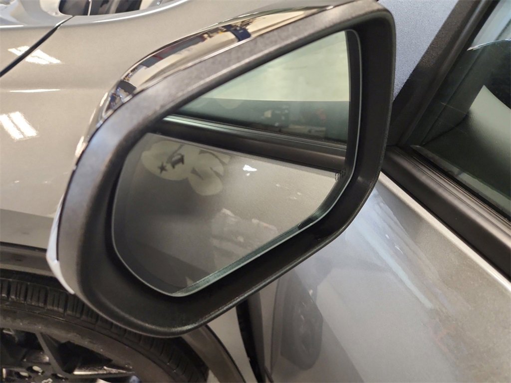 Certified 2024 Chevrolet Traverse RS w/ LPO, Floor Liner Package image 33