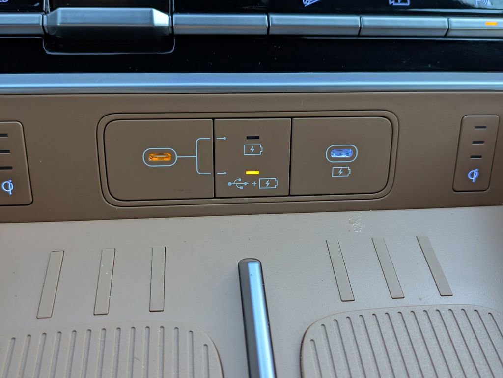 Used 2026 Hyundai Santa Fe Calligraphy FWD image 25