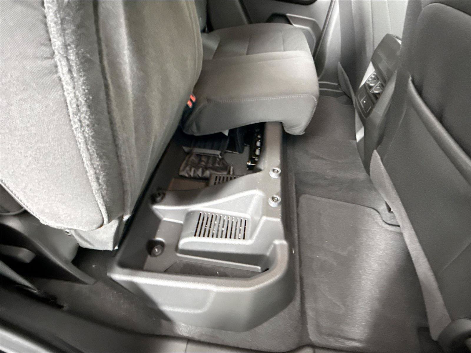 Used 2026 Chevrolet Colorado LT RWD image 38