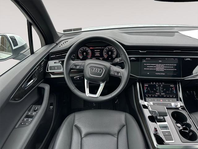 Certified 2025 Audi Q7 3.0T Premium Plus image 12