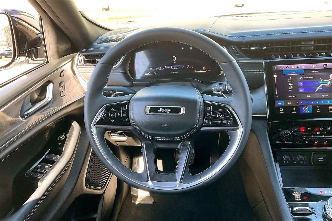 Certified 2023 Jeep Grand Cherokee Overland w/ Luxury Tech Group IV image 10