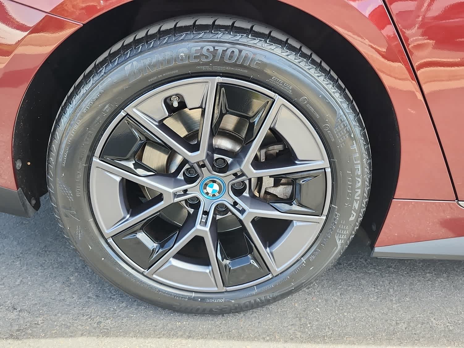 Used 2023 BMW i4 eDrive40 w/ Premium Package RWD image 9