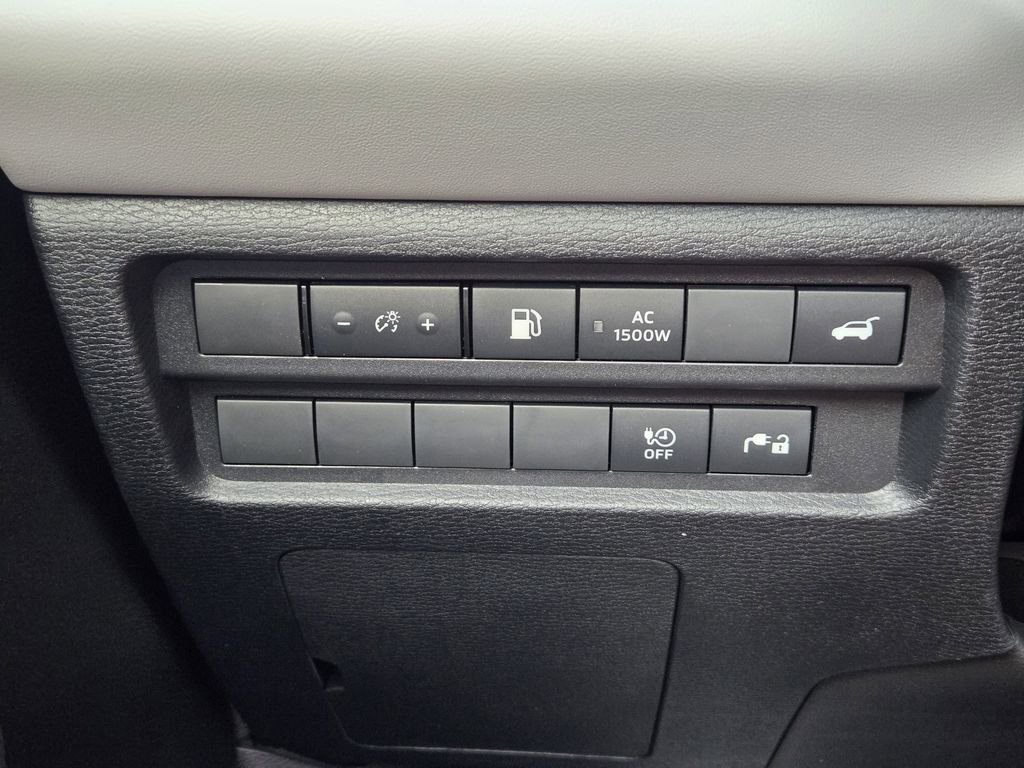 New 2025 Mitsubishi Outlander SEL image 17