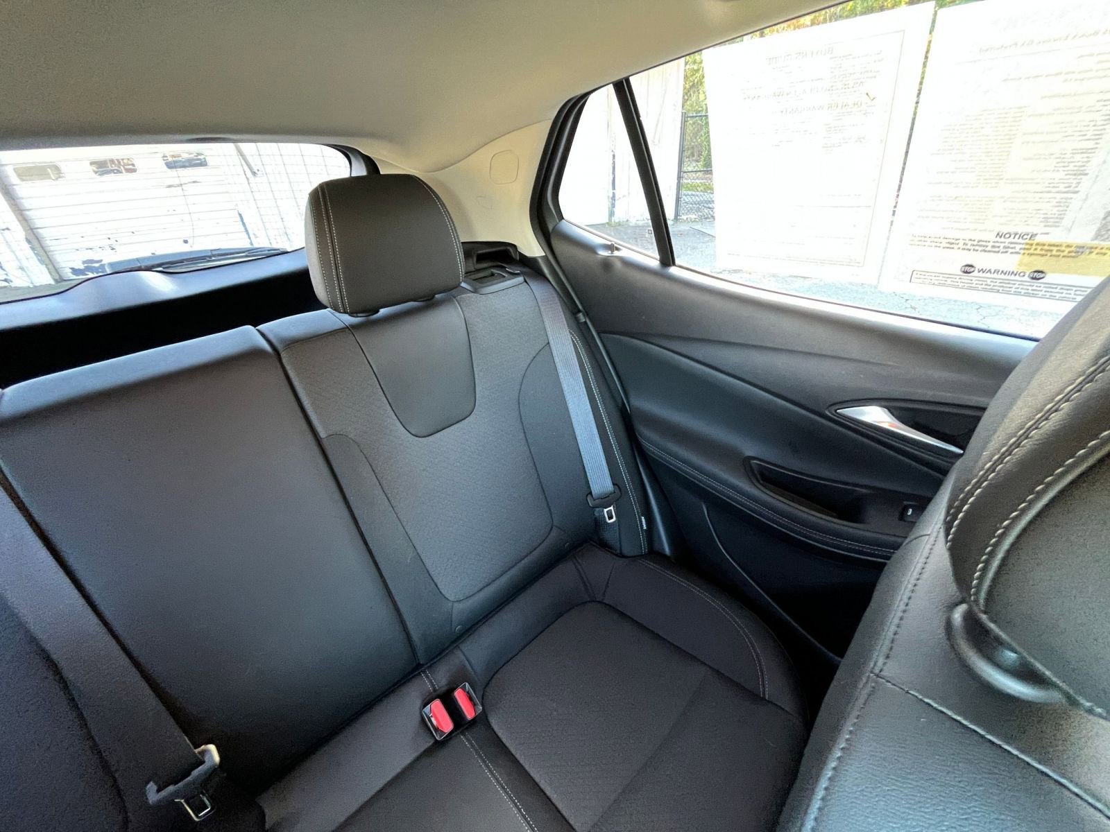 Used 2025 Buick Encore GX Preferred image 33