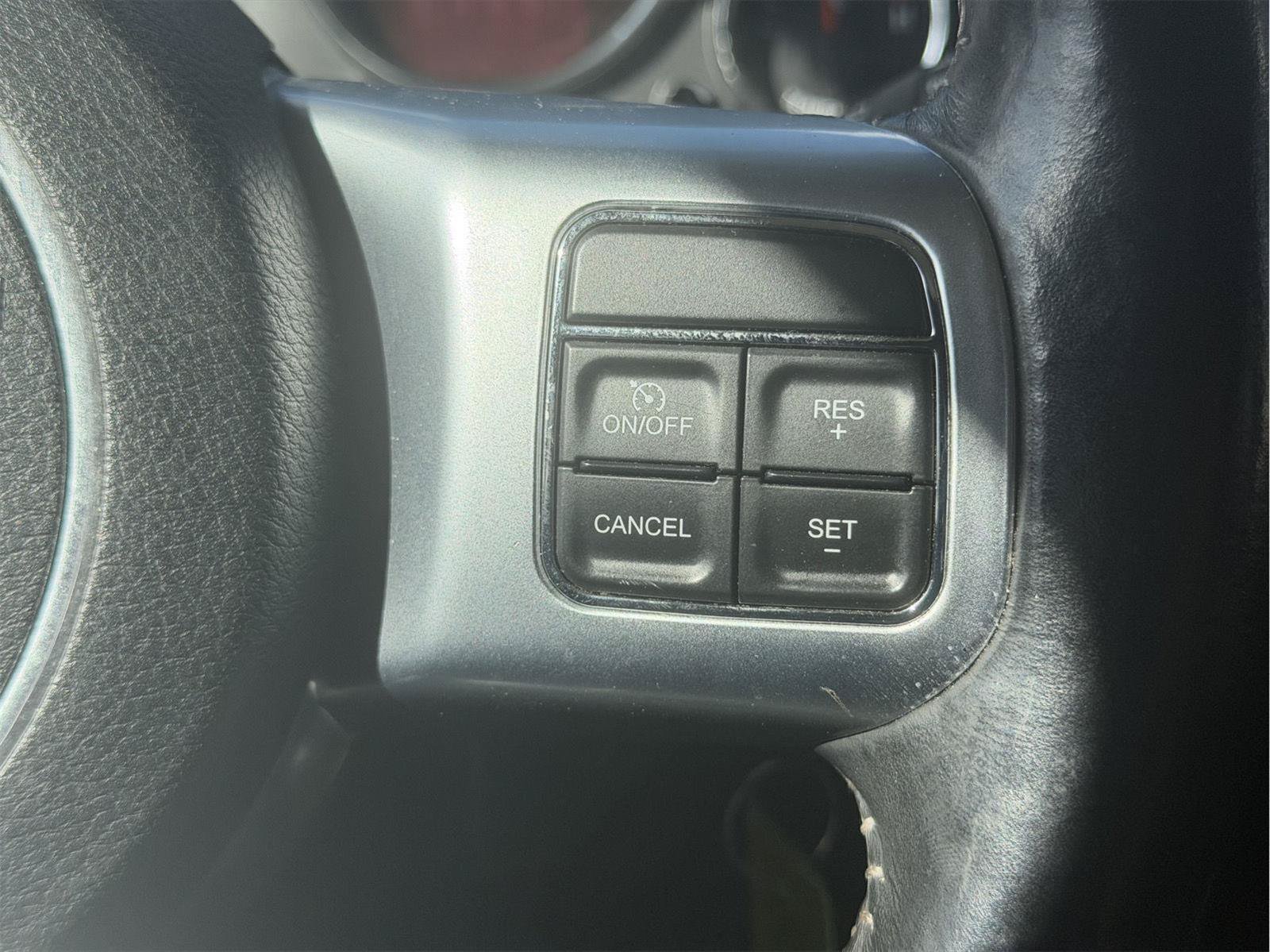 Used 2017 Jeep Wrangler Unlimited Rubicon AWD/4WD image 12