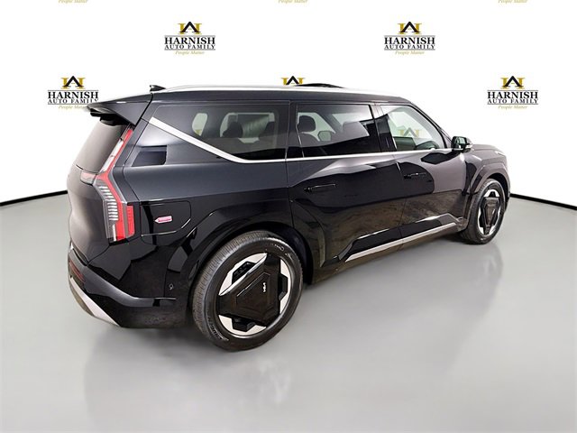 Certified 2026 Kia EV9 Land image 7