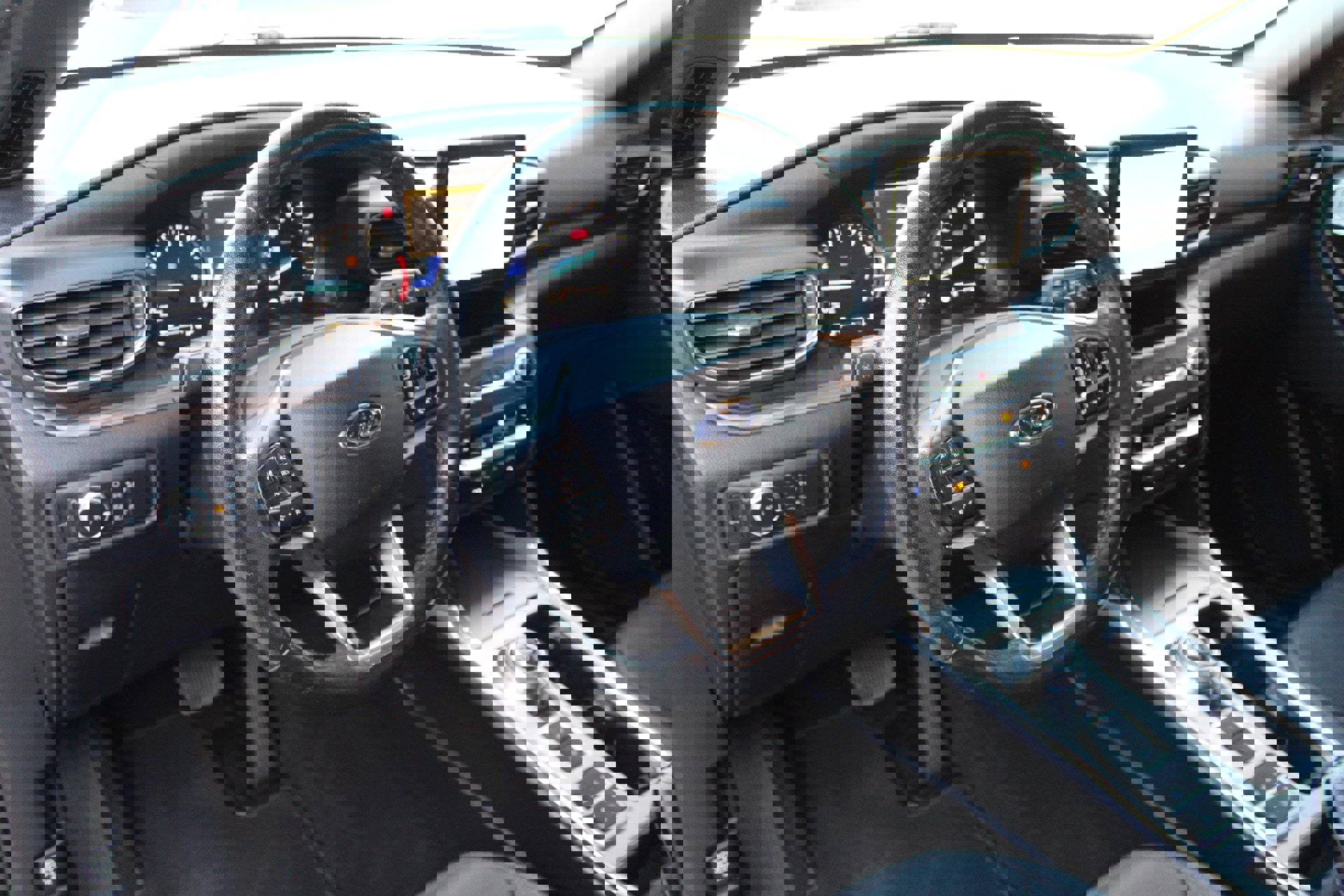 Used 2020 Ford Explorer Limited image 32