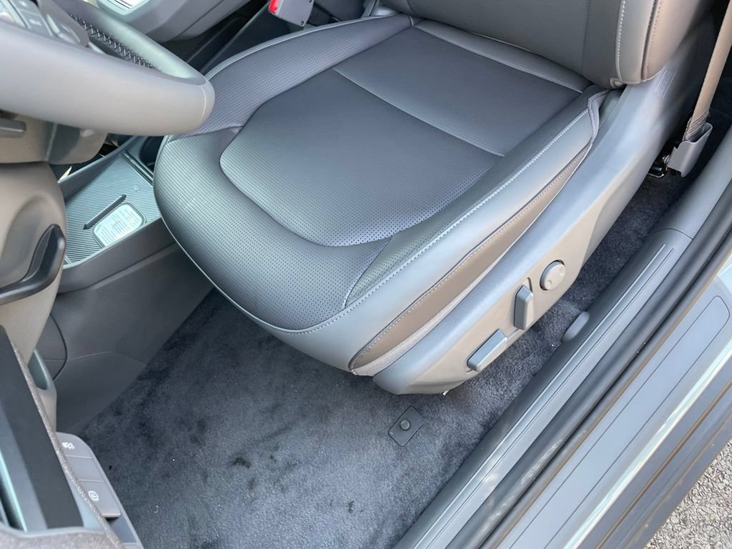 New 2027 Kia EV3 Wind w/ Wind Fwd Nightfall Package image 24