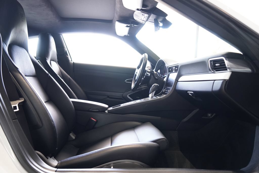 Certified 2017 Porsche 911 Carrera RWD image 24