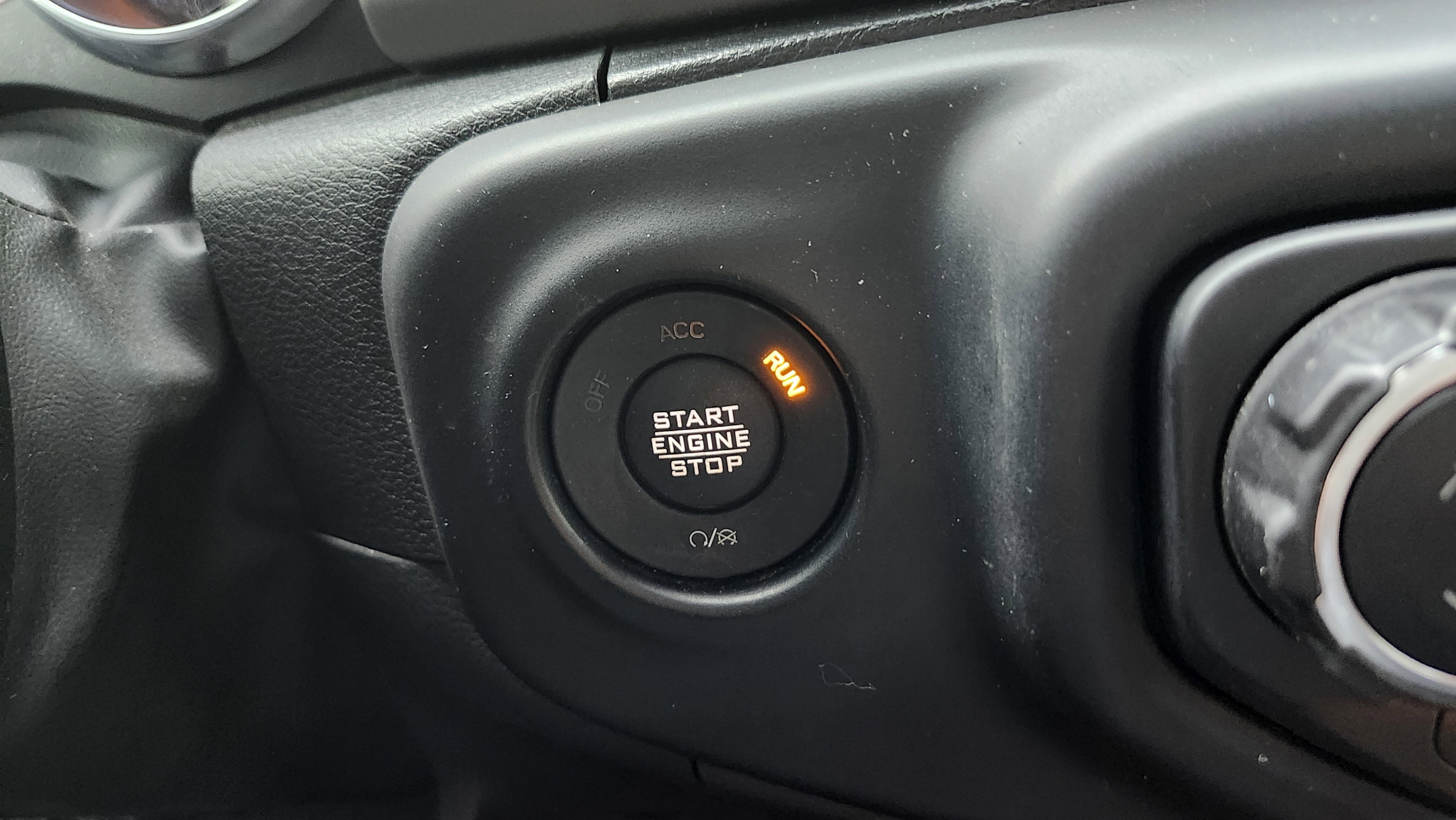 Used 2023 Jeep Wrangler Sport image 6