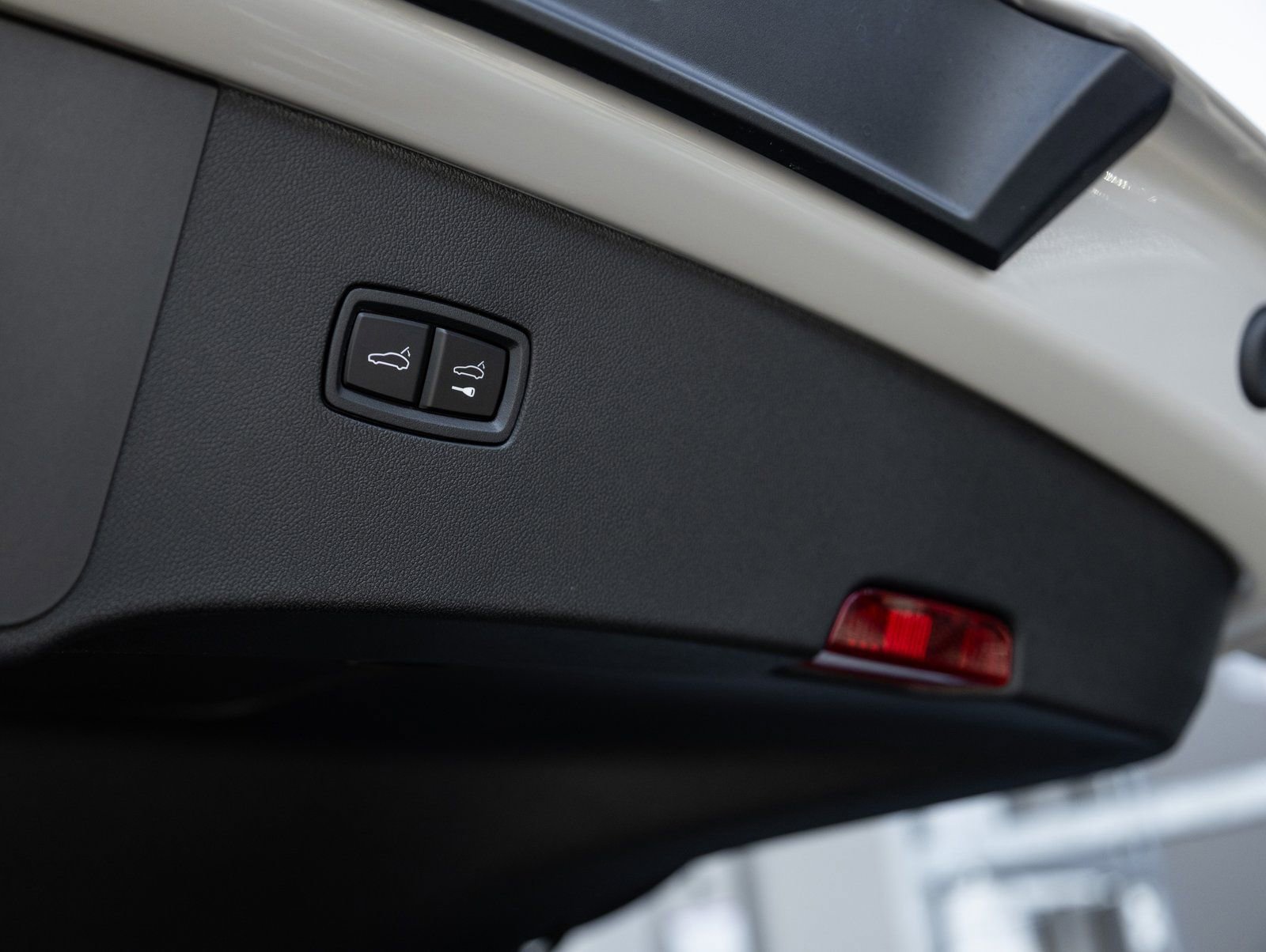 New 2026 Porsche Cayenne S image 31