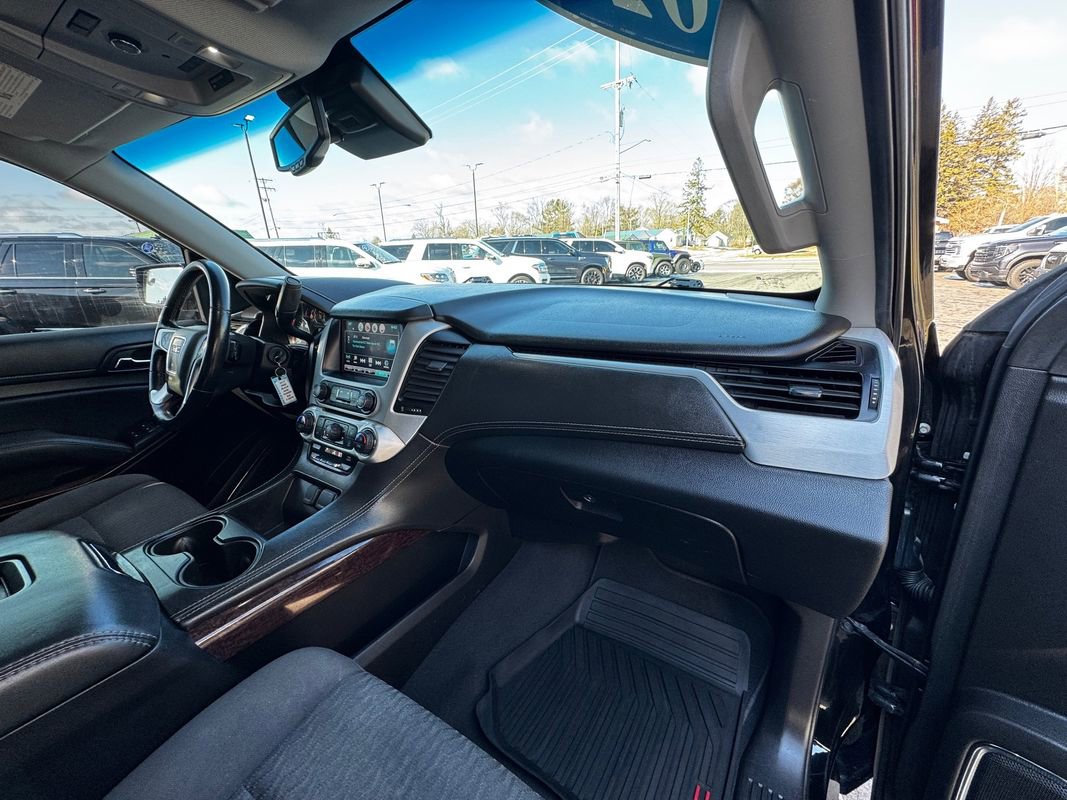 Used 2020 GMC Yukon SLE w/ SLE Value Package image 35