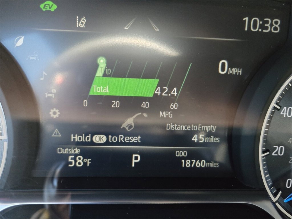 Used 2024 Toyota Venza XLE image 23