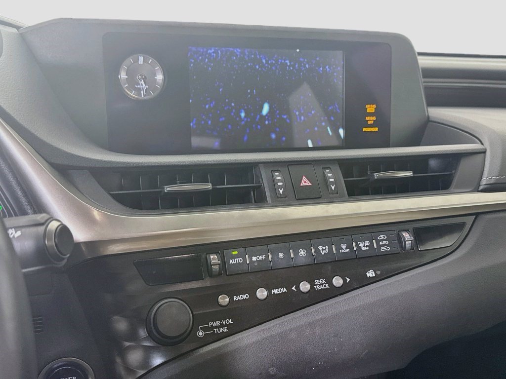 Used 2020 Lexus ES 300h w/ Premium Package FWD image 17