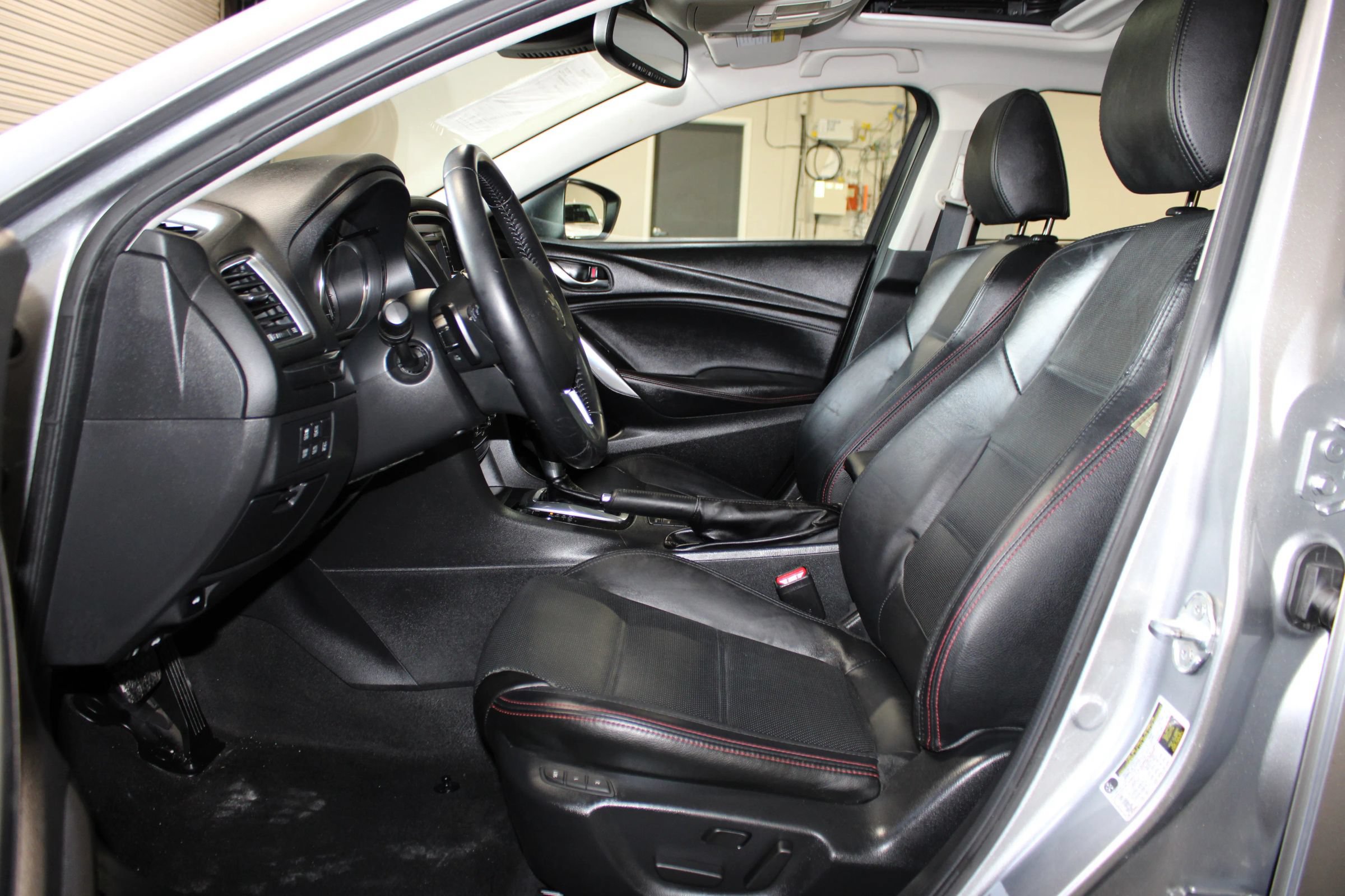 Used 2014 MAZDA MAZDA6 Grand Touring w/ GT Technology Package FWD image 8