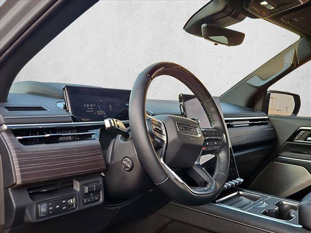 Used 2024 GMC Sierra EV Denali AWD/4WD image 9