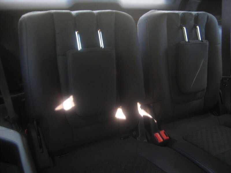 Used 2015 Ford Explorer XLT FWD image 24