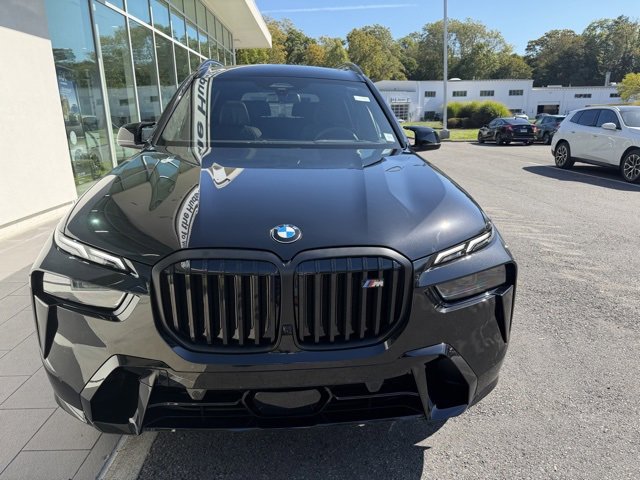 New 2026 BMW X7 M60i w/ Climate Comfort Package image 4