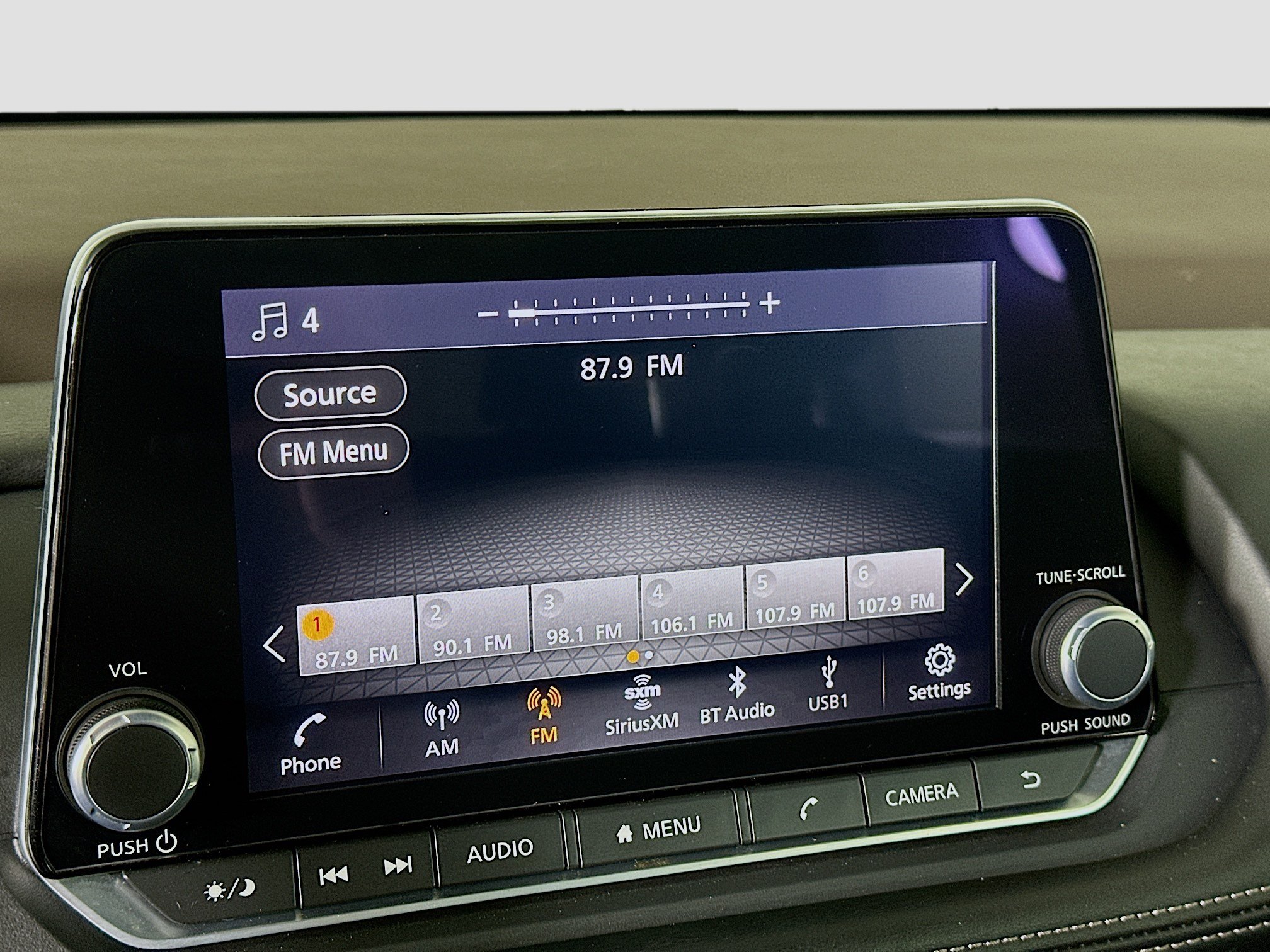 Used 2023 Nissan Rogue S FWD image 21