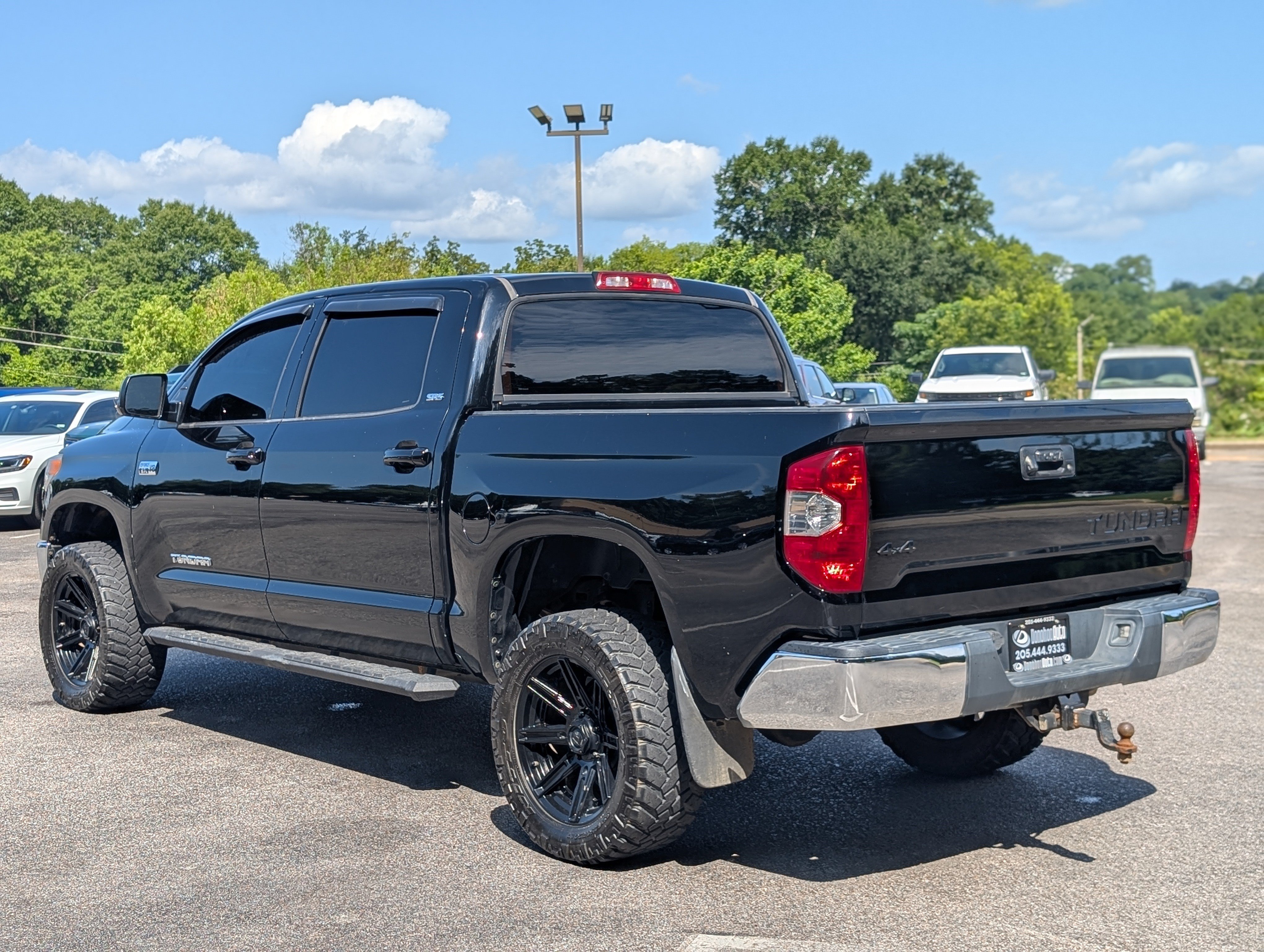 Used 2016 Toyota Tundra SR5 w/ SR5 Upgrade Package AWD/4WD image 7