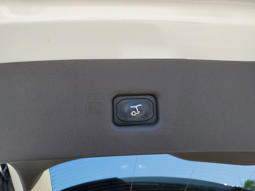 Certified 2023 Lincoln Nautilus Standard w/ Premium Package image 7