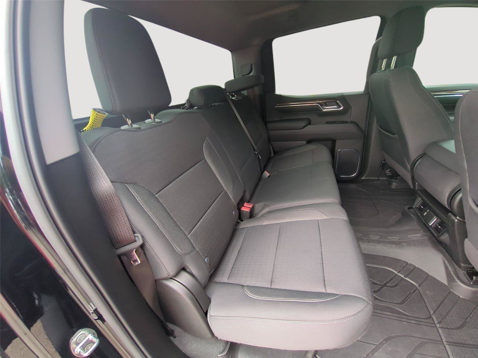 Used 2024 Chevrolet Silverado 1500 LT AWD/4WD image 31