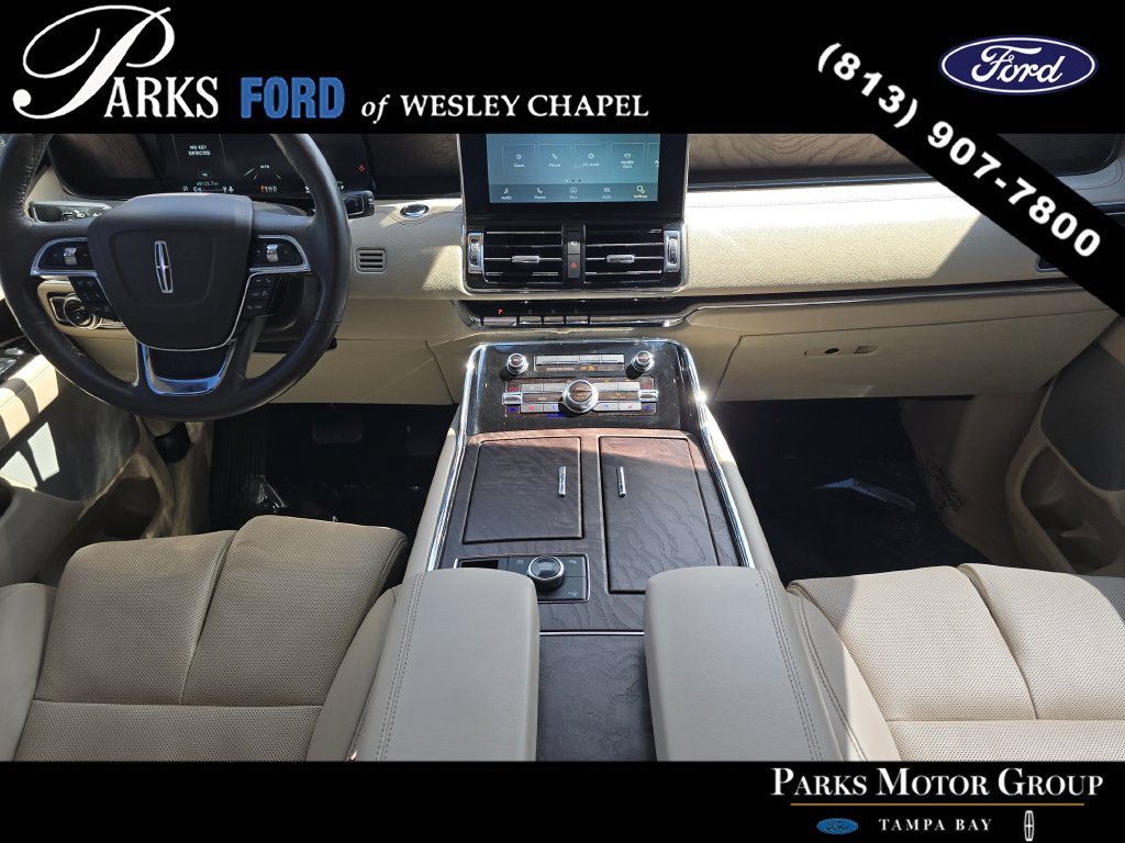Used 2021 Lincoln Navigator Reserve w/ Luxury Package RWD image 12