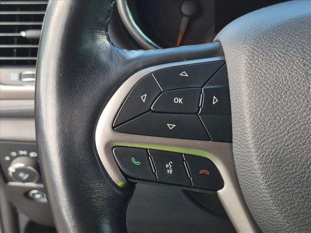 Used 2019 Jeep Grand Cherokee Altitude RWD image 12