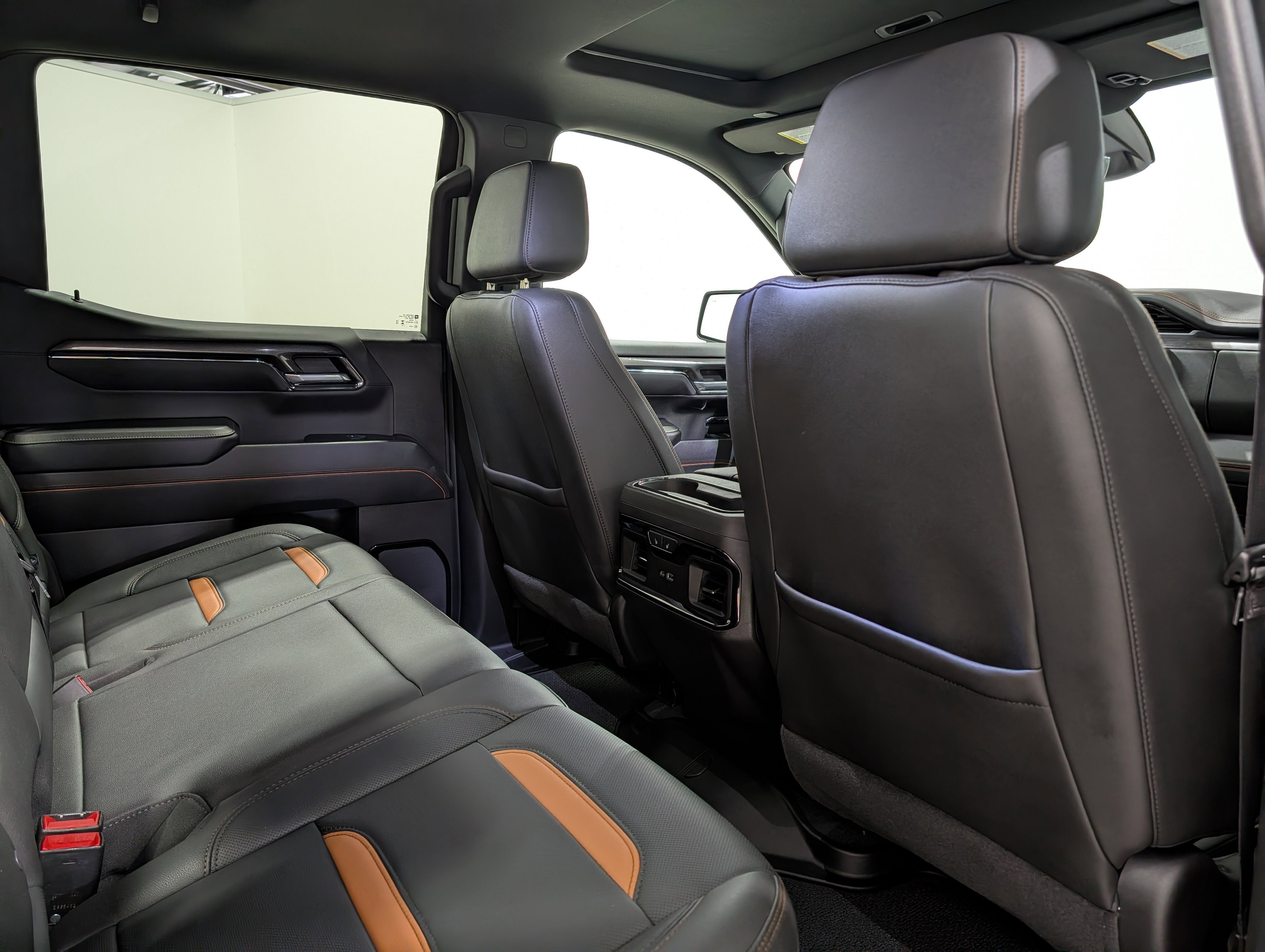 Used 2024 GMC Sierra 1500 AT4 w/ Technology Package image 19