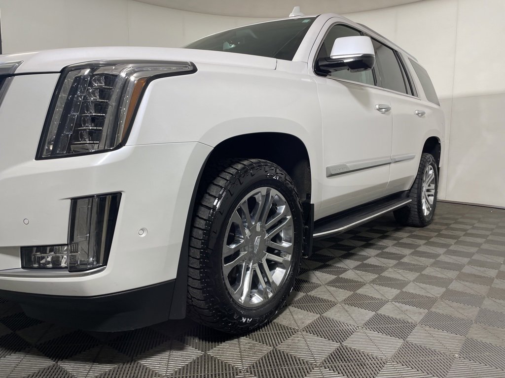 Used 2020 Cadillac Escalade 4WD image 27