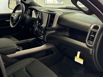 New 2026 RAM 1500 Express AWD/4WD image 20
