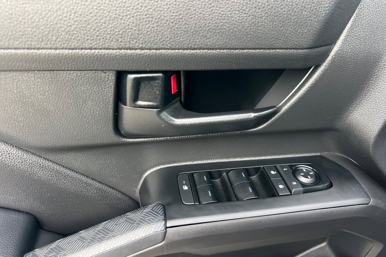 Used 2024 Toyota Tacoma SR5 image 8