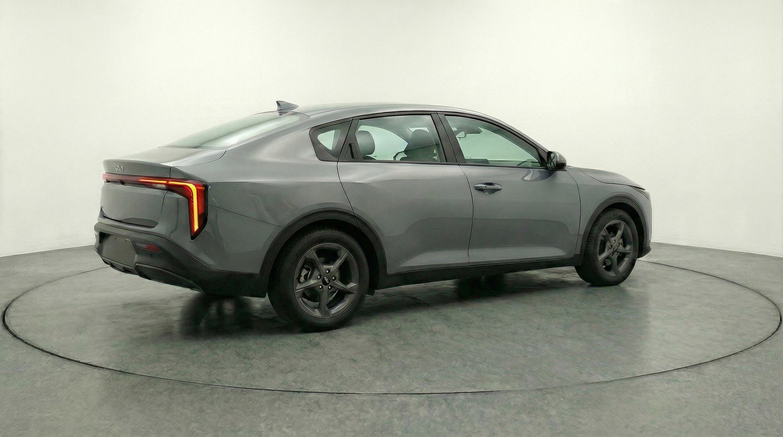 Used 2025 Kia K4 LXS image 9